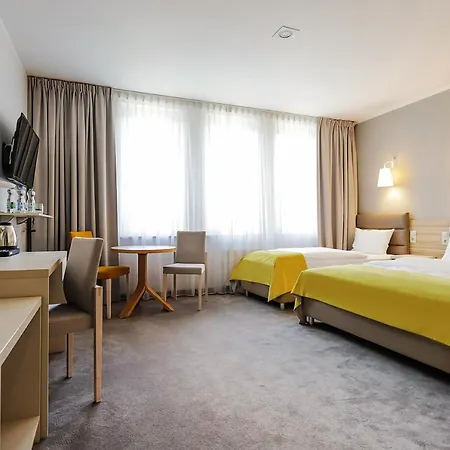 Hotel West - Airport Poznań