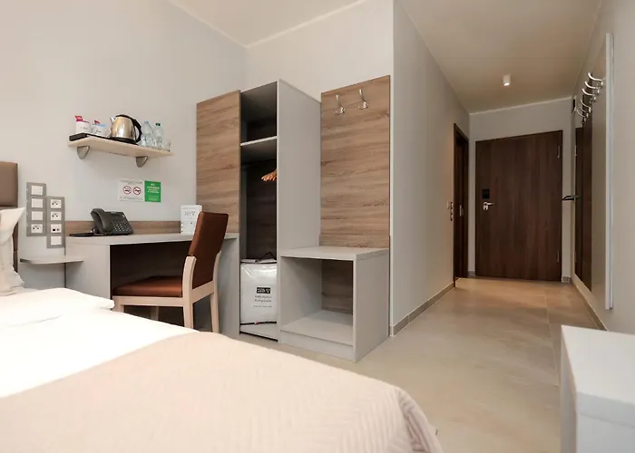 West - Airport Hotel Poznań