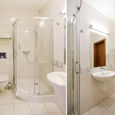 West - Airport Poznań