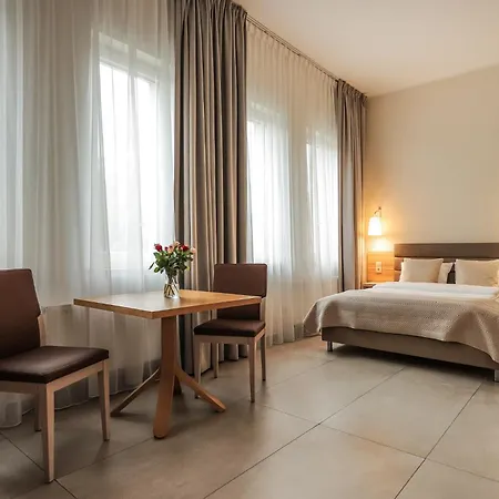 West - Airport Hotel Poznań