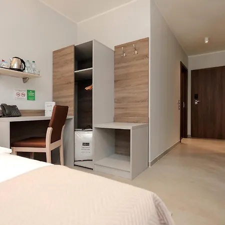 West - Airport Hotel Poznań