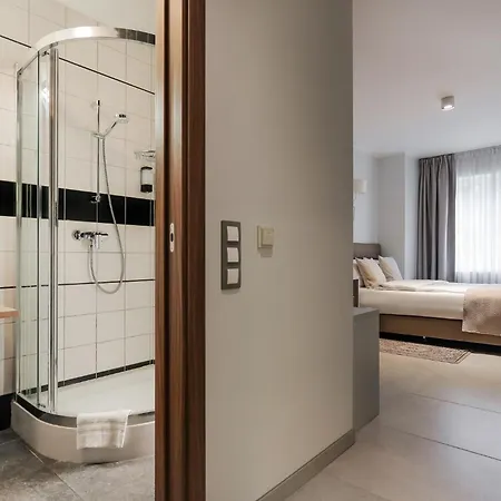 West - Airport Poznań