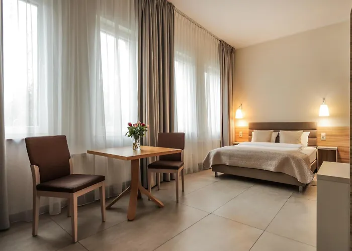 West - Airport Hotel Poznań