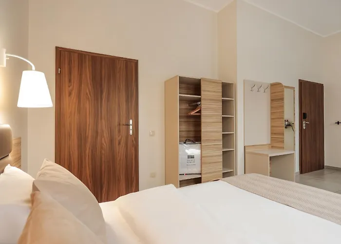 West - Airport Hotel Poznań