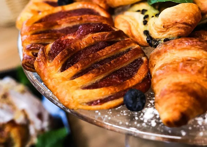 West - Airport Hotel 3*